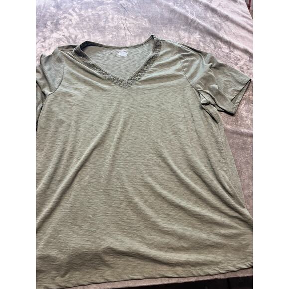 Lane Bryant 22/24 V Neck T-Shirt Olive Green‎ Embroidered collar - Picture 1 of 6